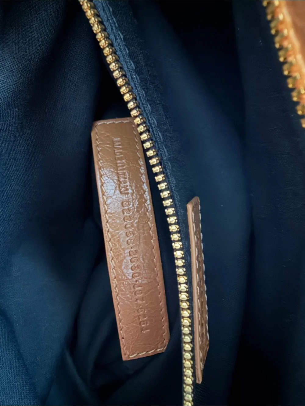 Balenciaga LE CITY BAG MEDIUM IN CAMEL